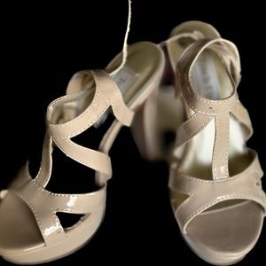 Queenie Nude Touchups by Benjamin Walk